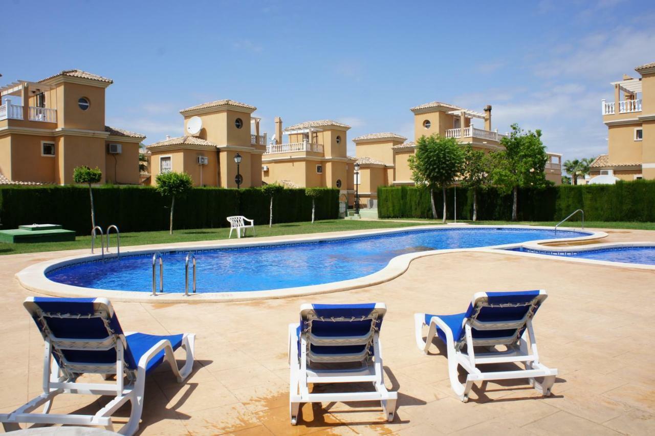 Villa Las Tres Perlas Algorfa Exterior photo
